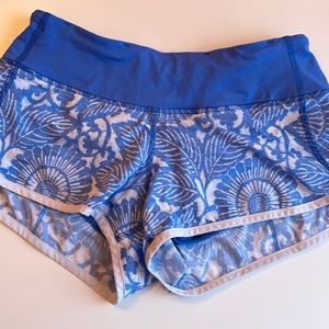 Lululemon Rare Blue Patterned Speed Up Shorts 2.5 Inch